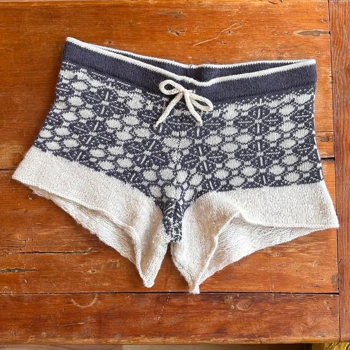 70s Tiles Beach Short